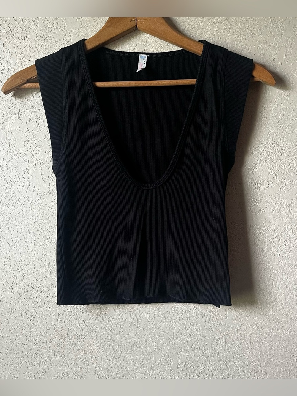 Free people movement Black Ribbed Scoop Neck Women’s Cropped top